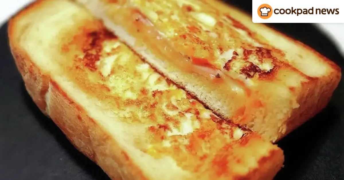 いつものトーストがちょっと贅沢に！フライパンでホットサンドレシピ4
