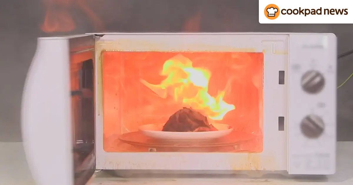 今すぐやめて！危険すぎる「電子レンジ」のNGな使い方10選 